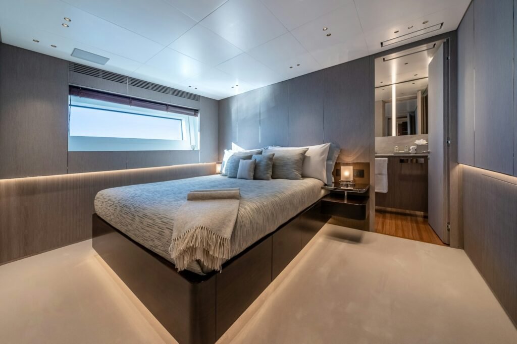 ALPHA WAVES VIP stateroom