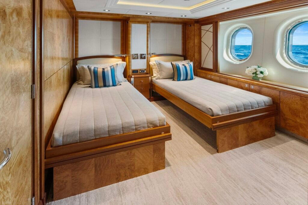 AMICA MEA twin cabin