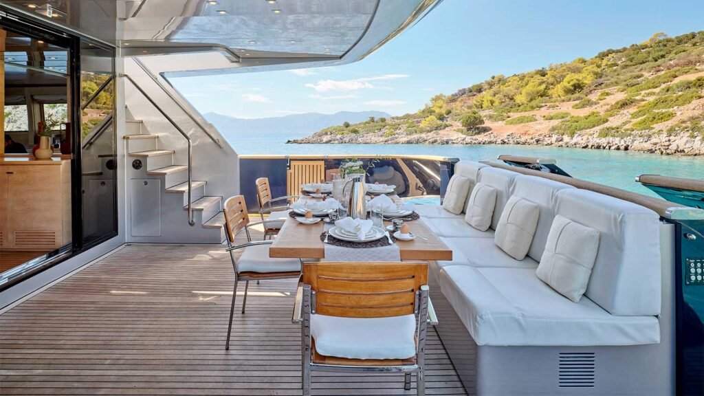 Amici Per Sempre for Charter