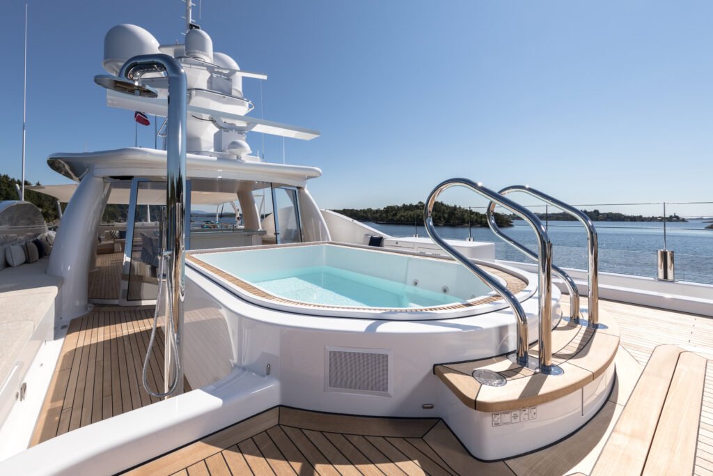 Amigos Yacht for charter 2