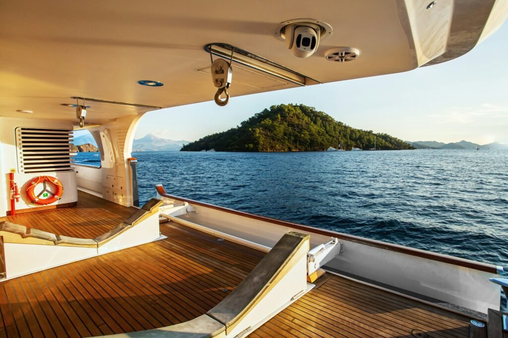 AQUA MARE main deck aft