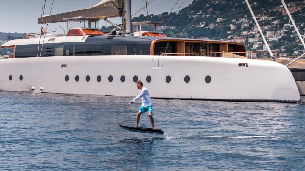 Artexplorer for Charter