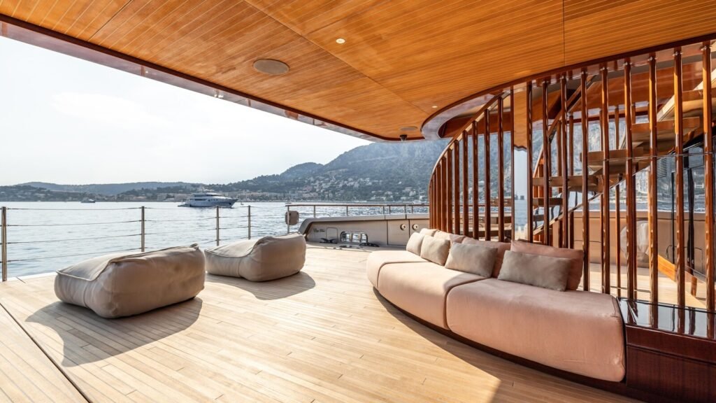 Artexplorer for Charter