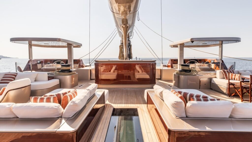 Artexplorer for Charter