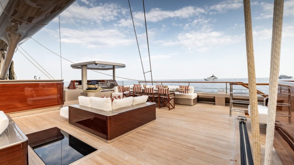 Artexplorer for Charter