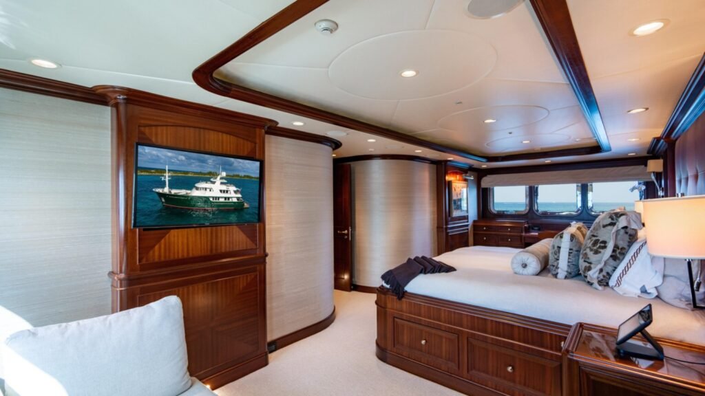 Arya for Charter