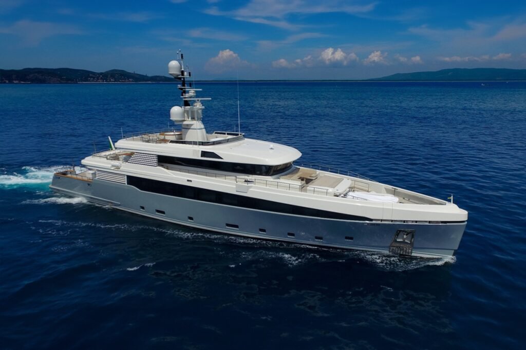 ASLEC 4 for charter, profile view