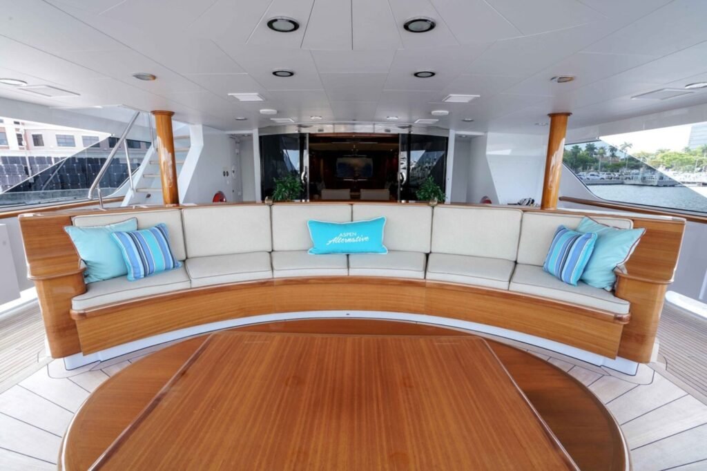 ASPEN ALTERNATIVE aft deck