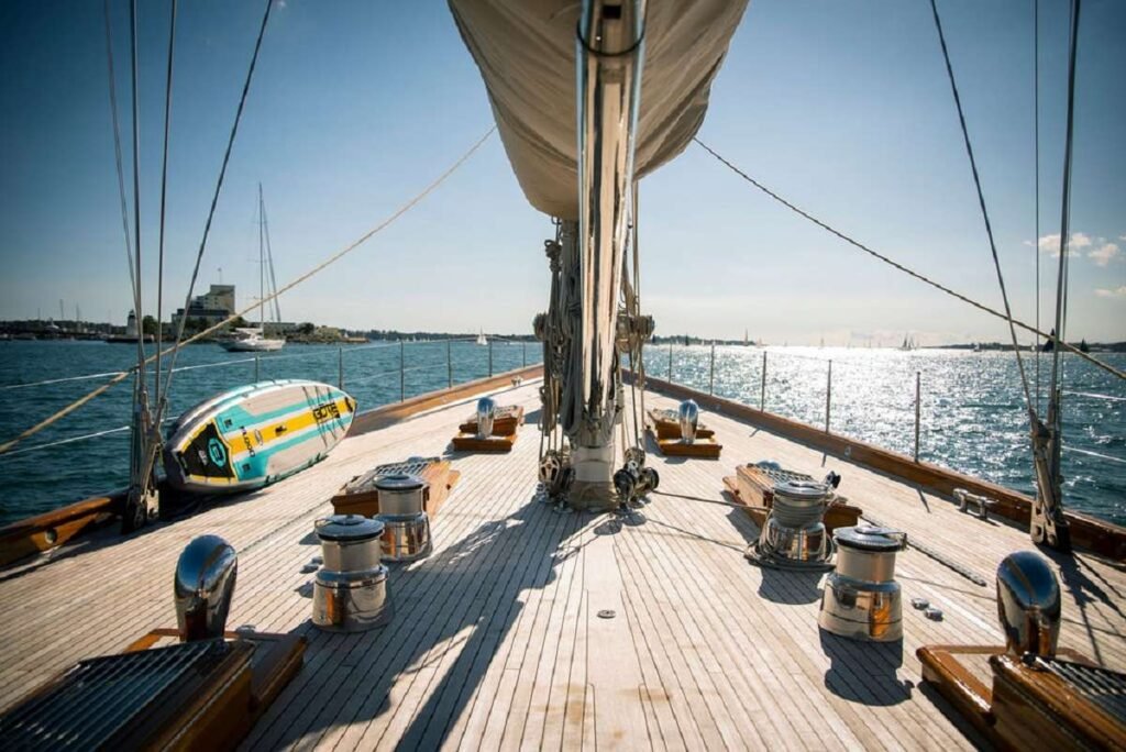 Acklins charter yacht, aft deck and swim platform