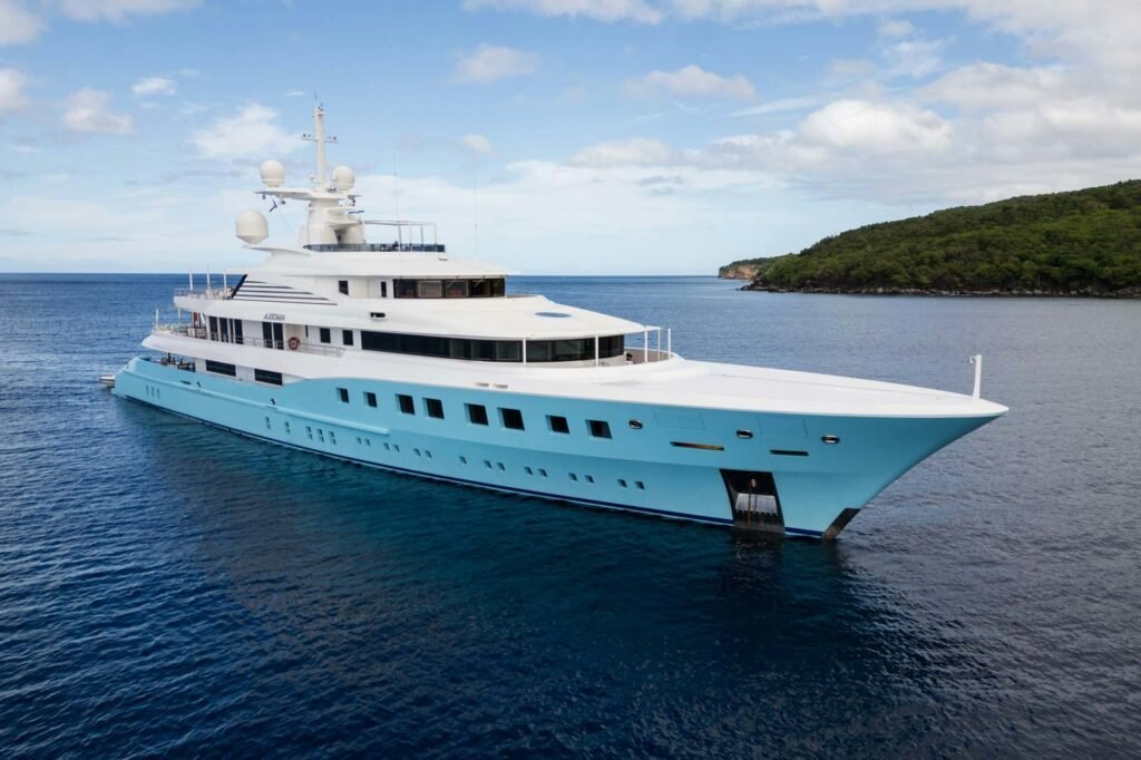 AXIOMA starboard profile