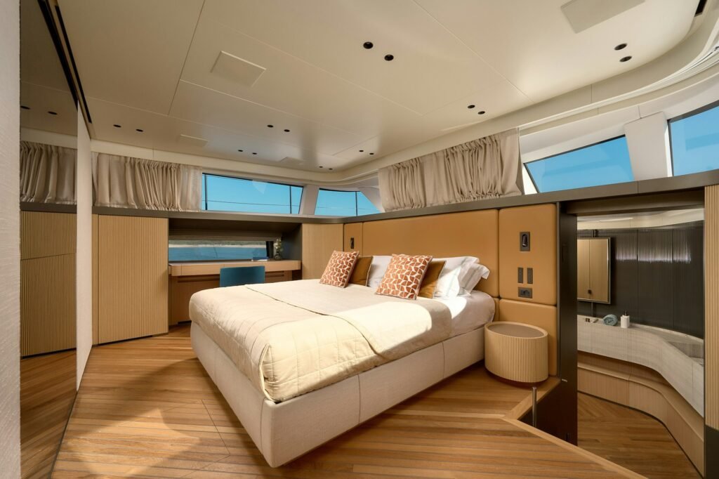 AZZURRI master stateroom