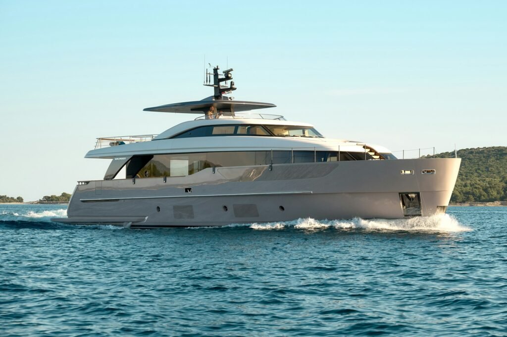 AZZURRI for charter, profile view