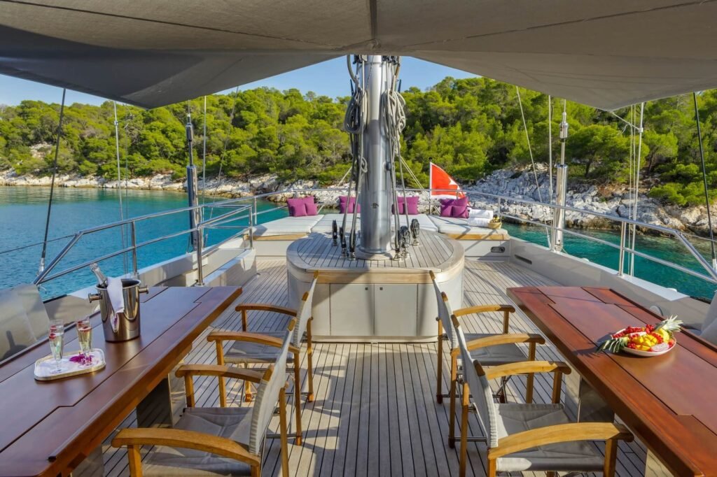 BARACUDA VALLETTA master cabin