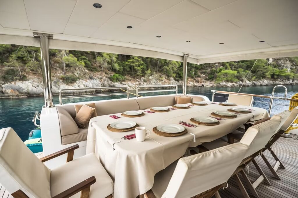 BELGIN SULTAN covered dining
