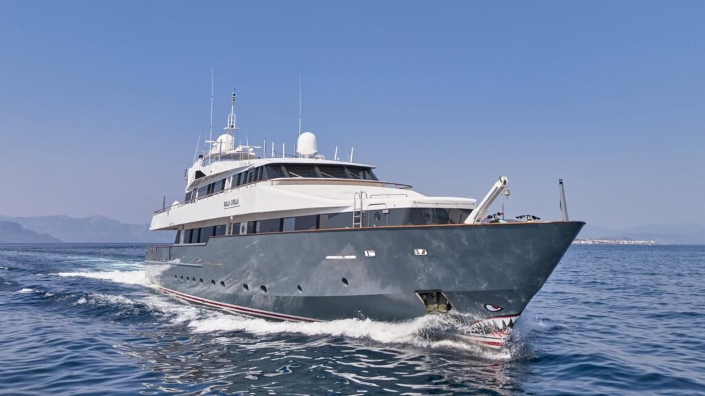 Bella Stella for Charter