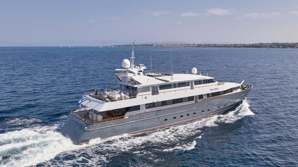 Bella Stella for Charter