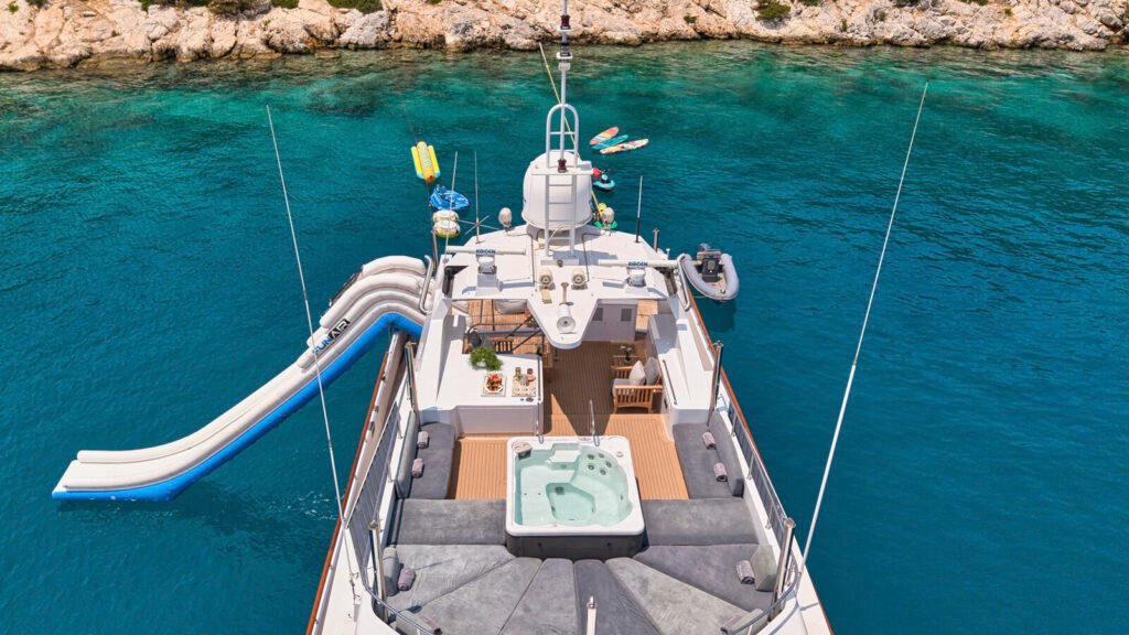 Bella Stella for Charter