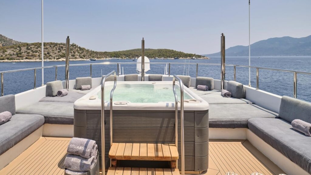 Bella Stella for Charter