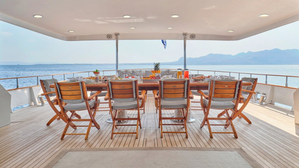 Bella Stella for Charter