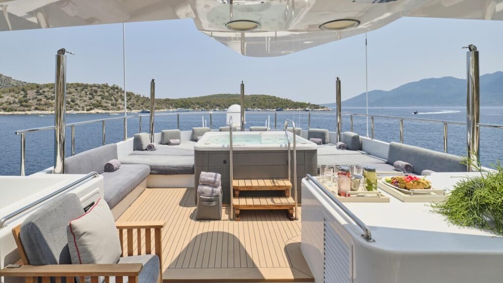 Bella Stella for Charter