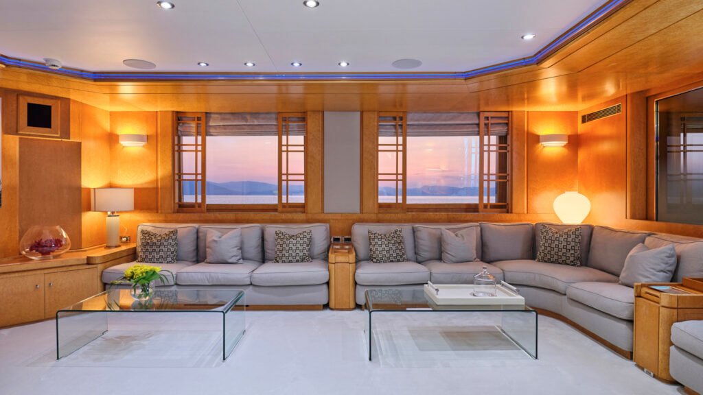 Bella Stella for Charter