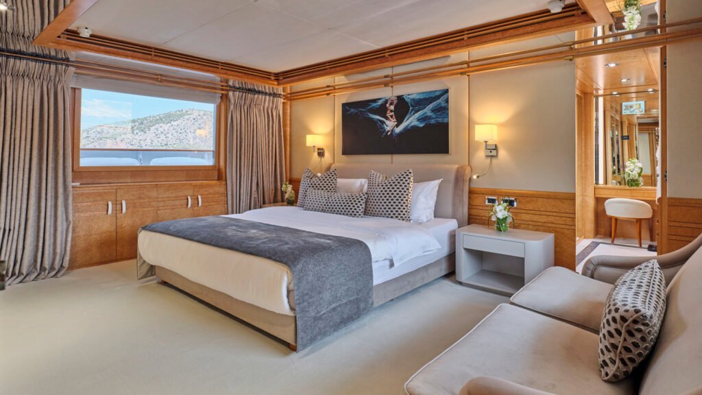 Bella Stella for Charter