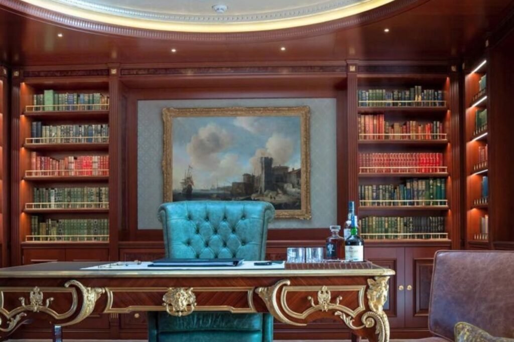BLACK PEARL lounge