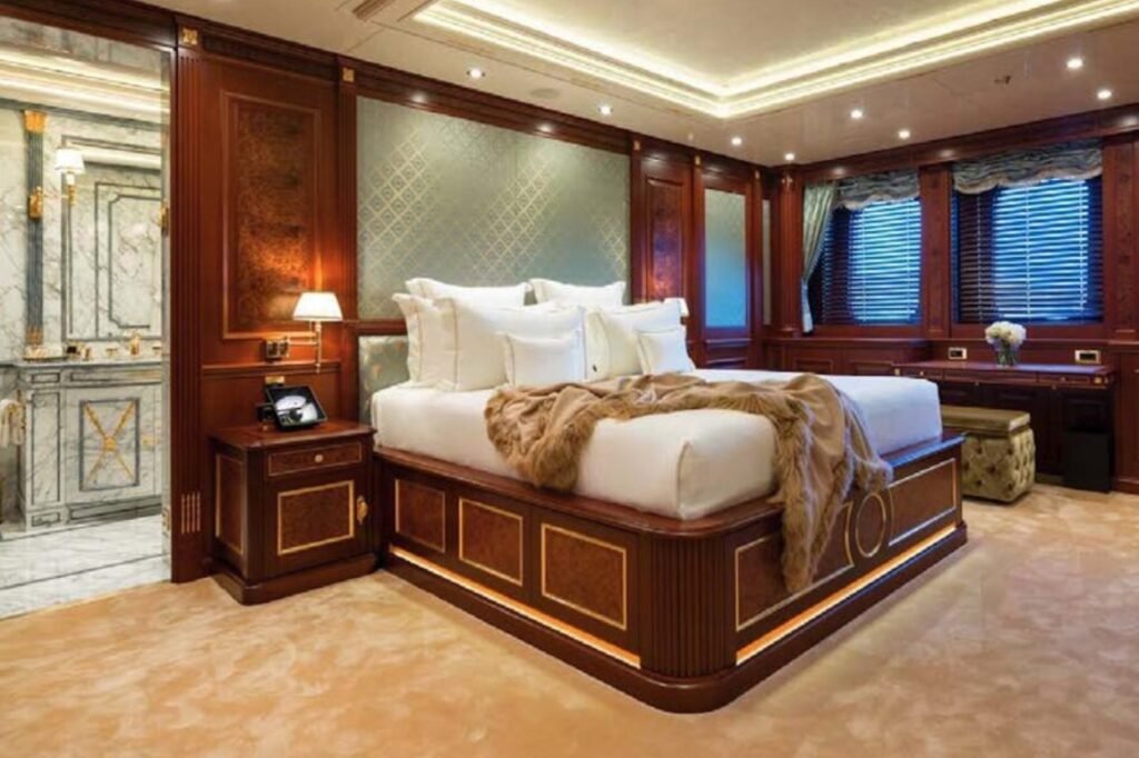 BLACK PEARL VIP suite