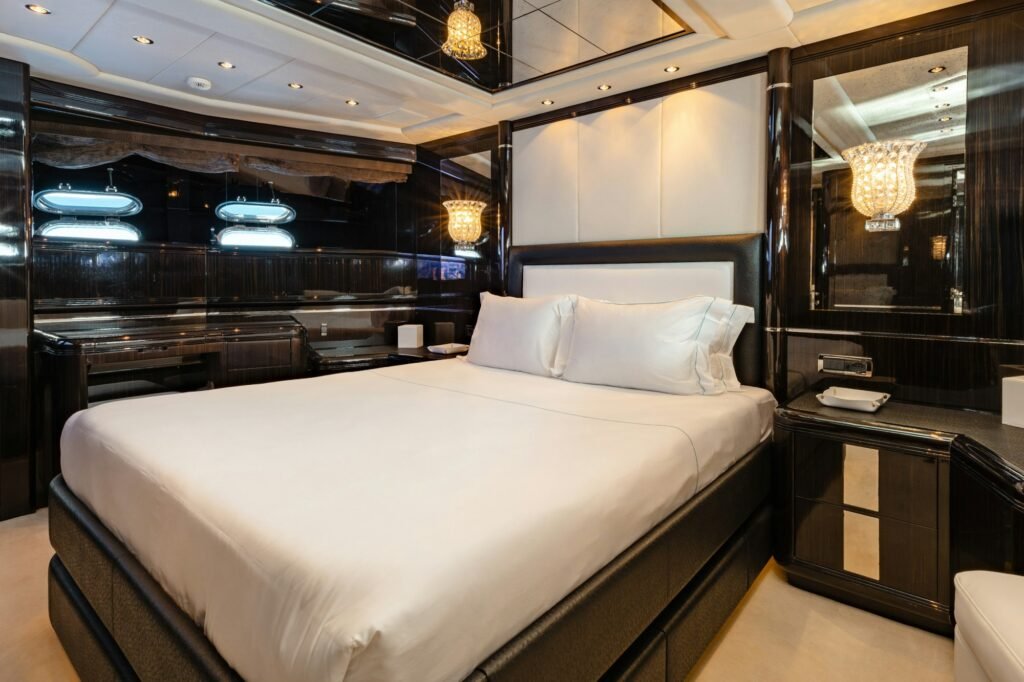 BLUE AZUR guest cabin