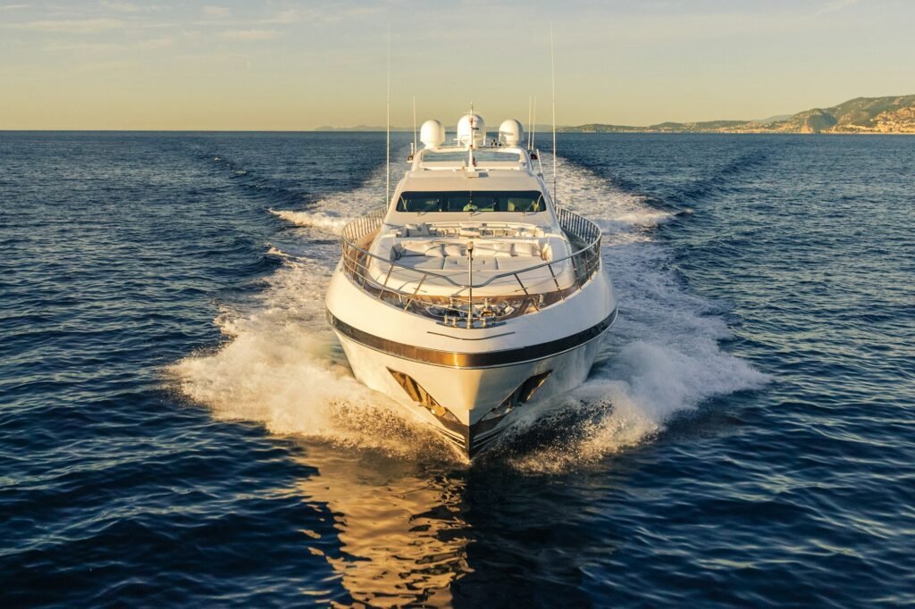 BLUE AZUR for charter, profile view