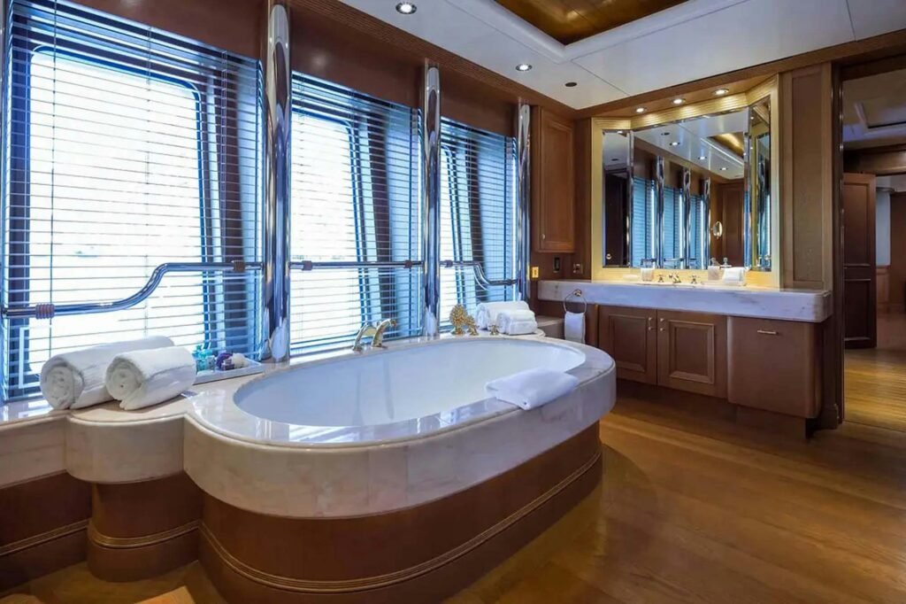 BOADICEA yacht for charter, En-suite bathroom