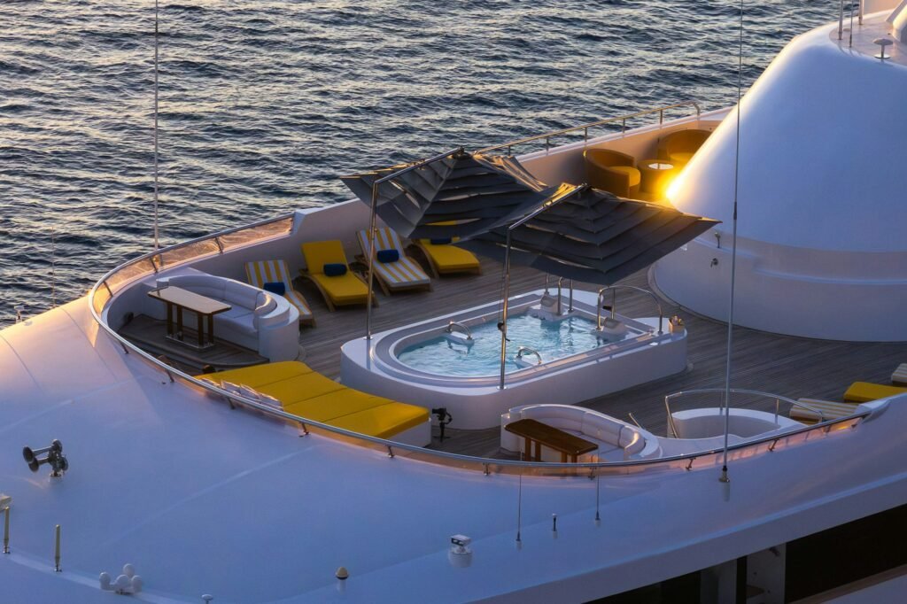 BOADICEA yacht for charter, Sundeck pool