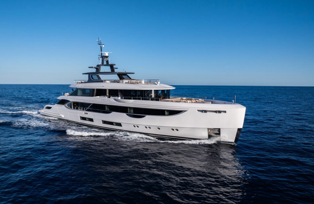 Cada Dia Yacht for charter 2