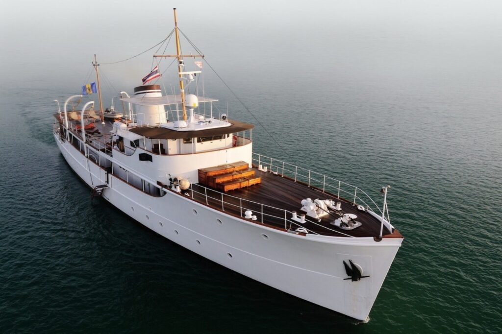 CALISTO aft deck