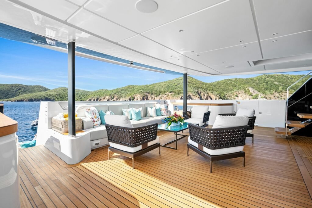 CANOE CANOE sundeck dining and wellness