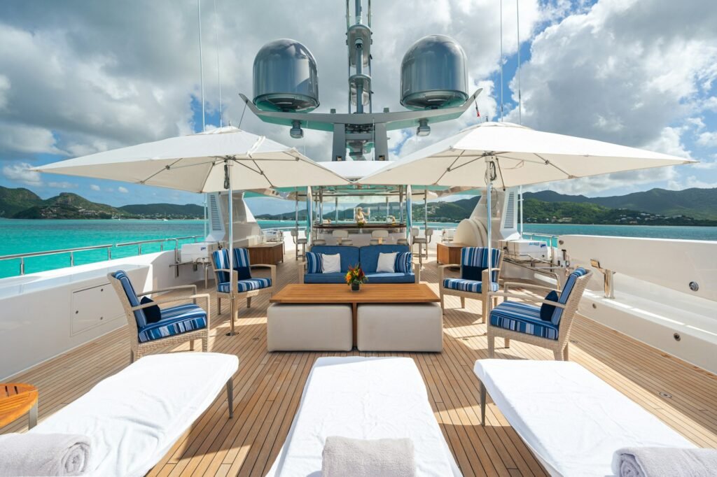 CHASING DAYLIGHT sundeck Jacuzzi and loungers