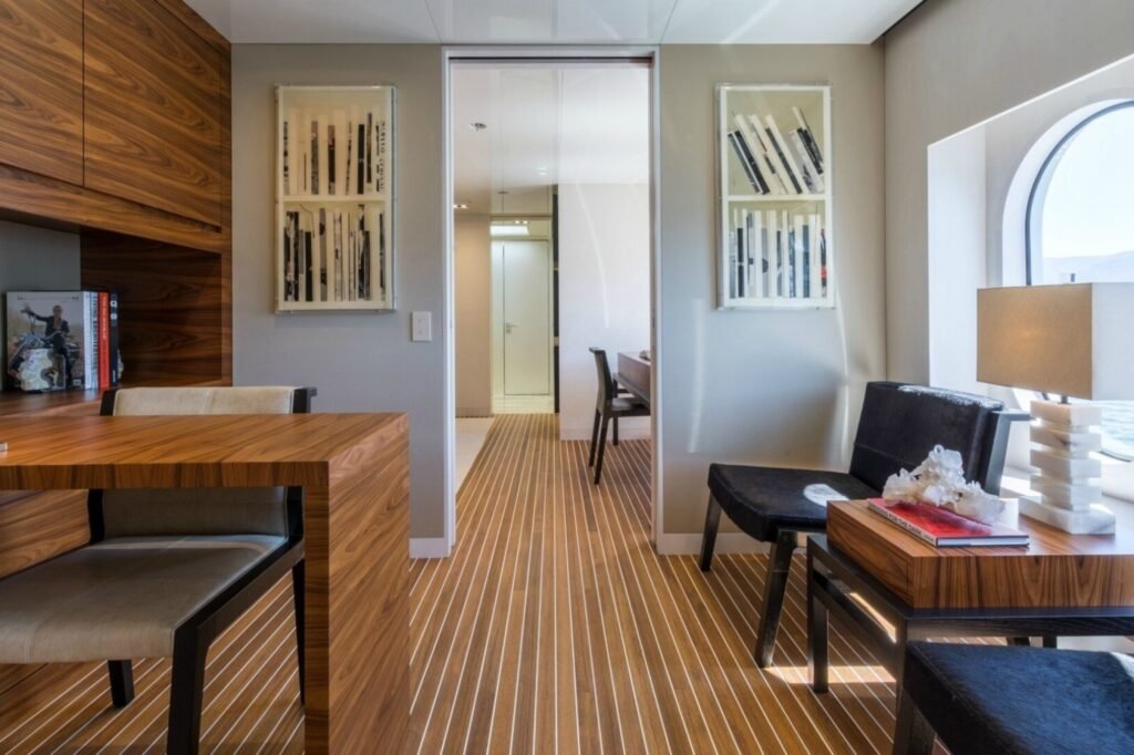 CHASSEUR sky lounge