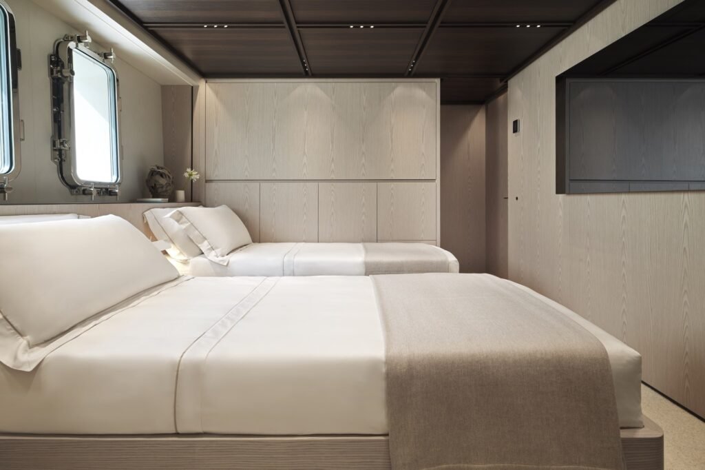 CONTIGO guest cabin