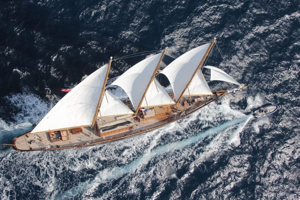 CREOLE aft deck