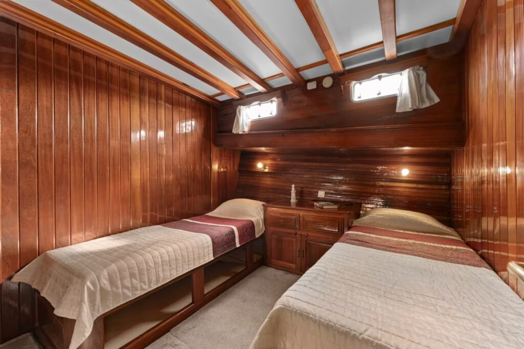 Gulet CROATIA twin cabin