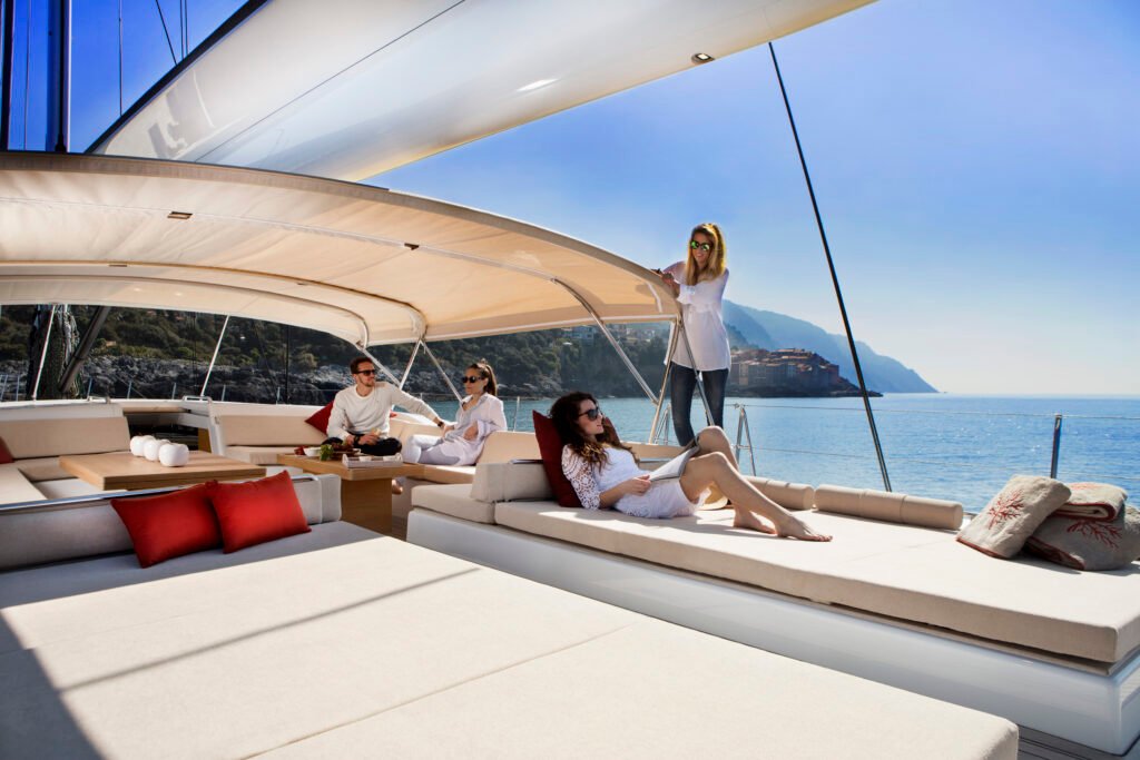 Crossbow Yacht for charter 5