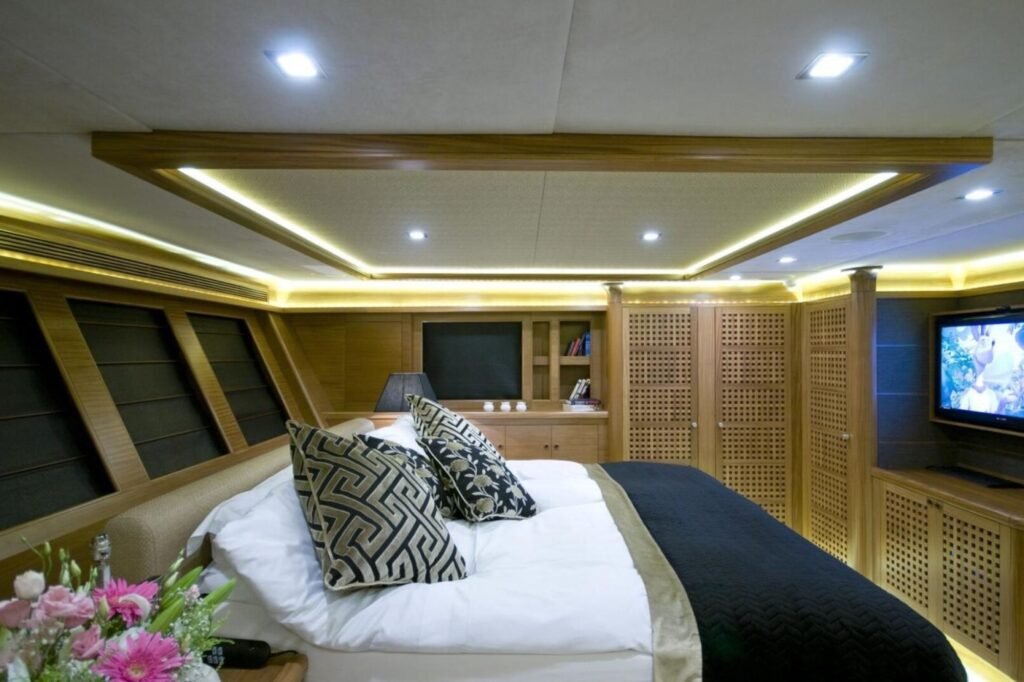 DAIMA guest cabin