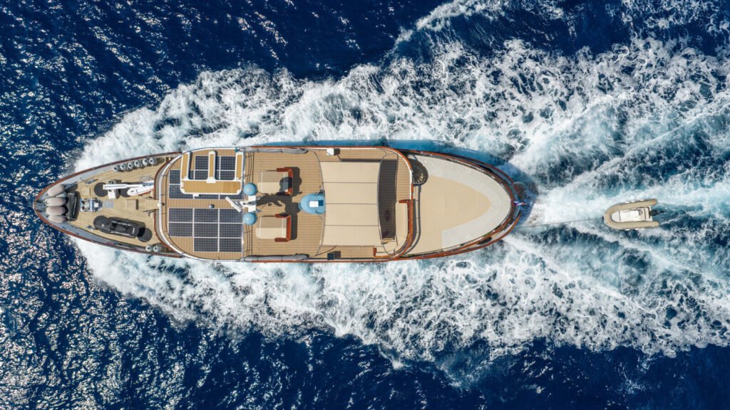 Donna Del Mare for Charter