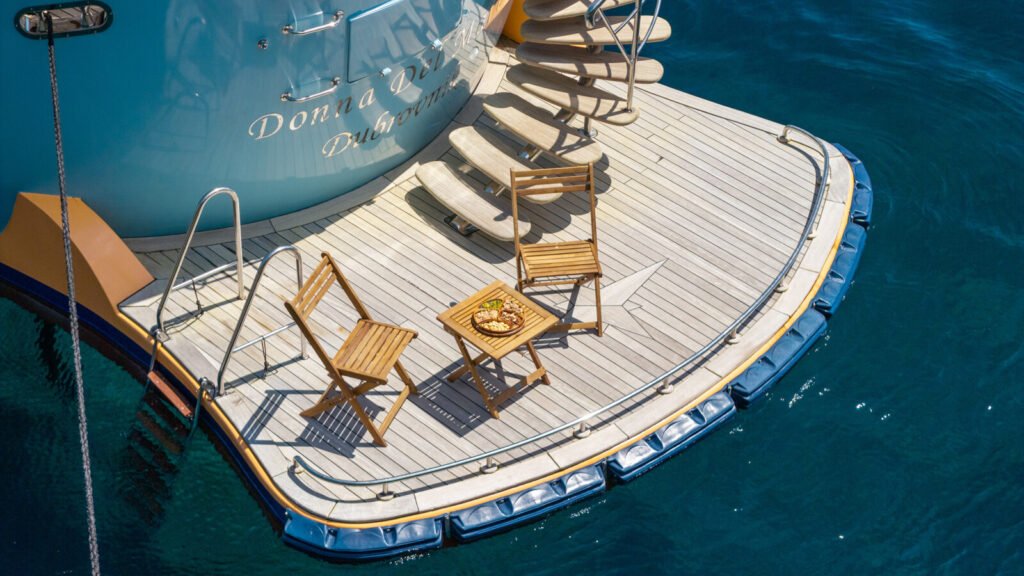 Donna Del Mare for Charter