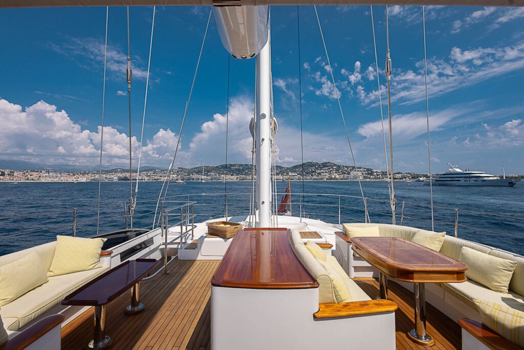 Drumbeat Yacht for charter 4