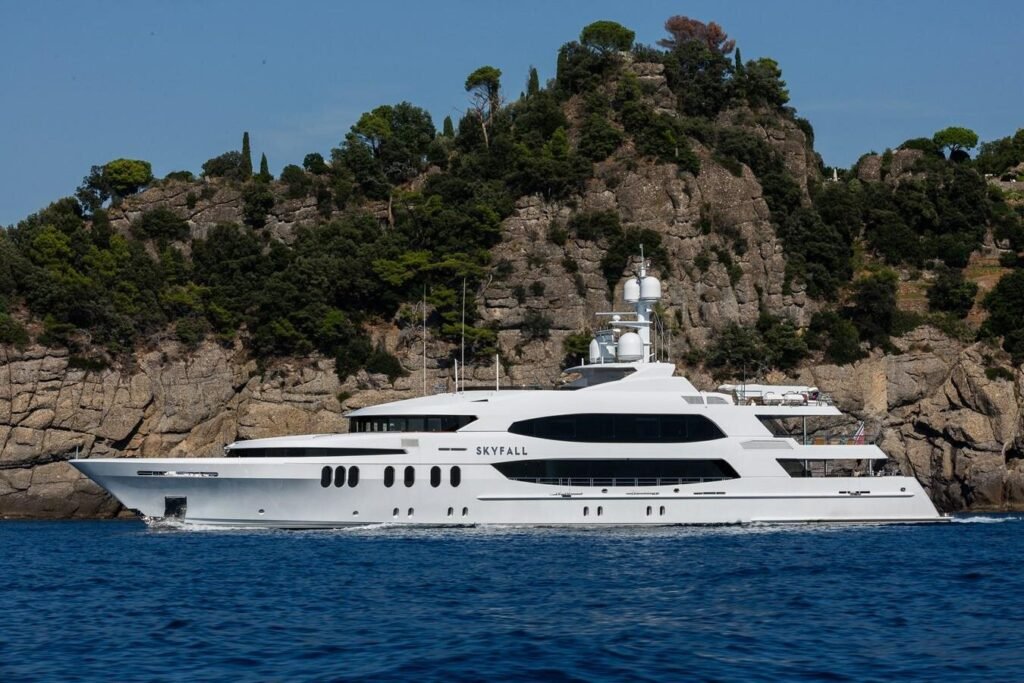 Favourite Child Yacht for charter 3
