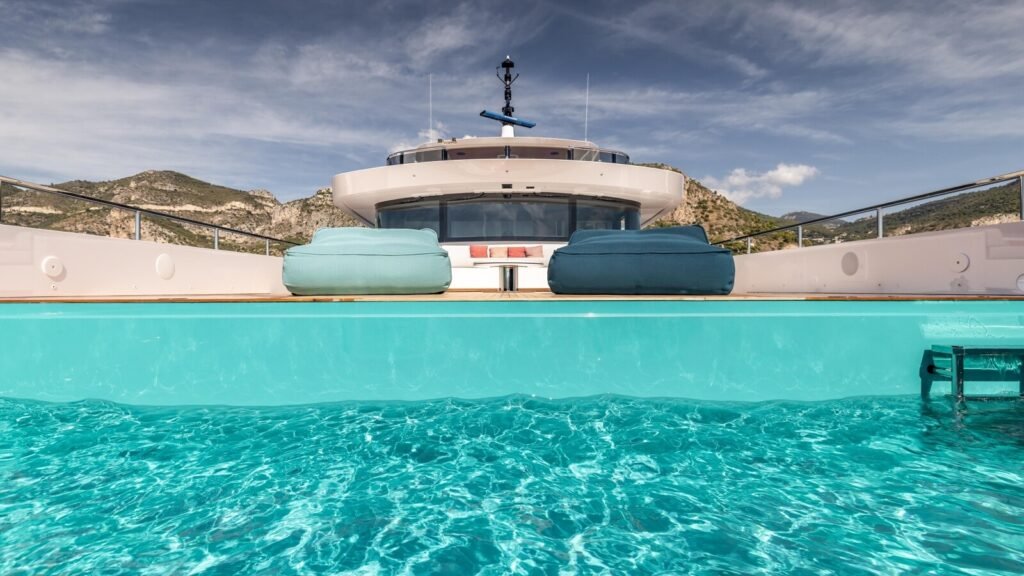 Felicita for Charter