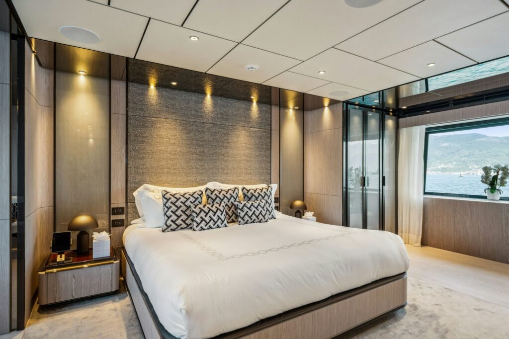 FIFI master stateroom