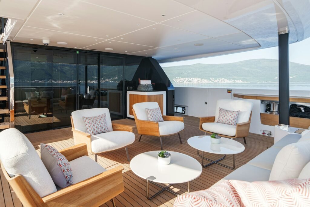 FIFI exterior deck