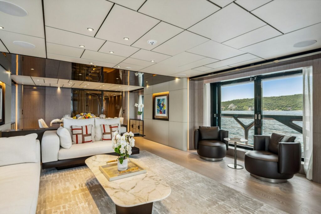 FIFI salon lounge